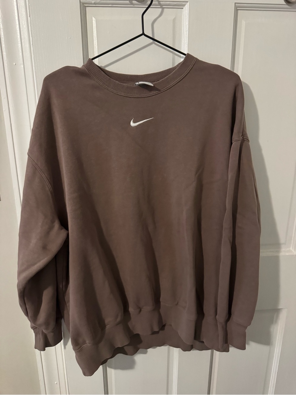 Nike Women’s Brown Crewneck Sweatshirt